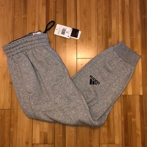 Addias sweat pants // wxvystore